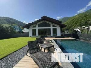 Дом 220м², 2-этажный, участок 8 сот.