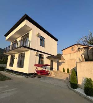 Дом 140м², 2-этажный, участок 4 сот.