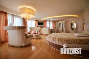 Дом 300м², 2-этажный, участок 10 сот.