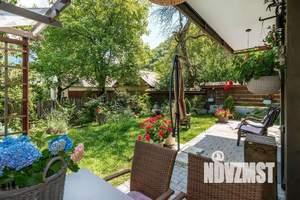 Коттедж 218м², 2-этажный, участок 6 сот.