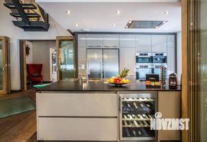 Дом 189м², 2-этажный, участок 7 сот.