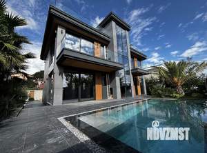 Дом 300м², 2-этажный, участок 6 сот.