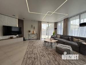 Дом 232м², 2-этажный, участок 4 сот.