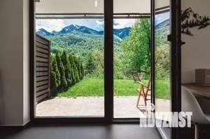 Дом 180м², 2-этажный, участок 6 сот.