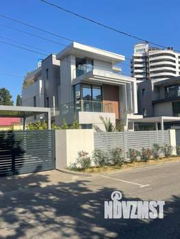 Дом 300м², 3-этажный, участок 6 сот.