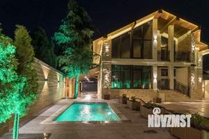 Дом 369м², 3-этажный, участок 6 сот.