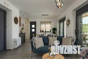 Дом 136м², 2-этажный, участок 10 сот.