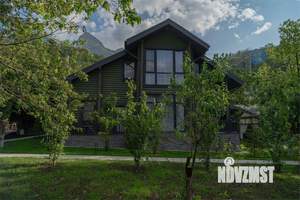 Дом 290м², 3-этажный, участок 8 сот.