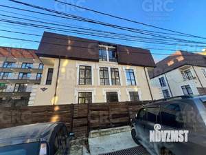 Дом 497м², 3-этажный, участок 6 сот.