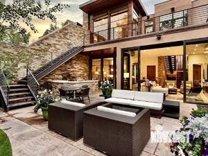 Дом 180м², 2-этажный, участок 6 сот.