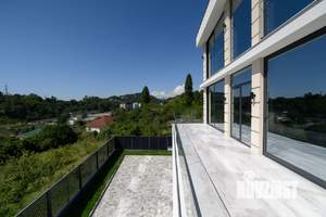 Дом 229м², 3-этажный, участок 5 сот.