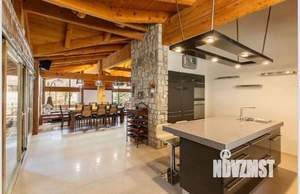 Дом 400м², 2-этажный, участок 15 сот.