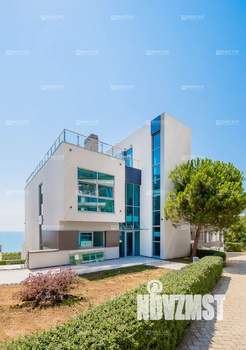 Дом 650м², 2-этажный, участок 10 сот.