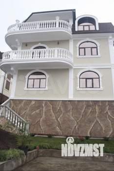 Коттедж 606м², 5-этажный, участок 7 сот.