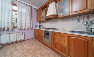 Дом 334м², 3-этажный, участок 7 сот.