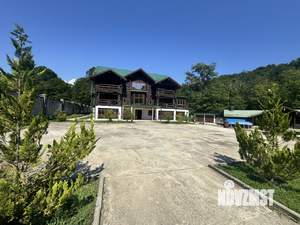 Дом 800м², 3-этажный, участок 32 сот.