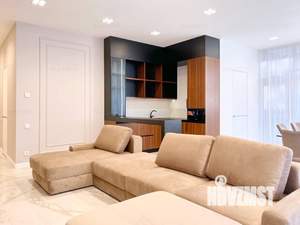 Дом 400м², 2-этажный, участок 8 сот.