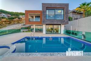 Дом 300м², 2-этажный, участок 6 сот.