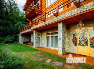 Дом 600м², 3-этажный, участок 12 сот.