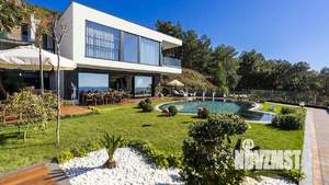 Коттедж 320м², 2-этажный, участок 6 сот.