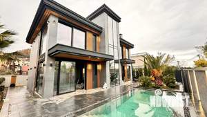 Дом 300м², 2-этажный, участок 6 сот.