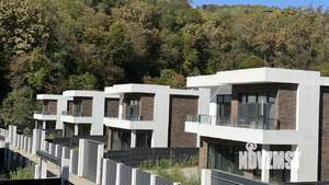 Дом 220м², 2-этажный, участок 8 сот.