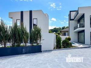 Дом 215м², 2-этажный, участок 4 сот.