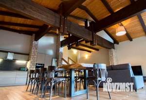 Дом 350м², 2-этажный, участок 7 сот.