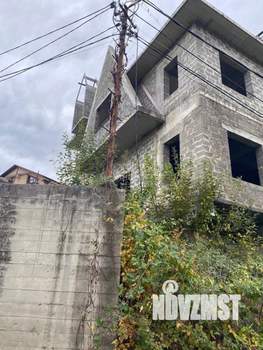 Дом 610м², 3-этажный, участок 6 сот.