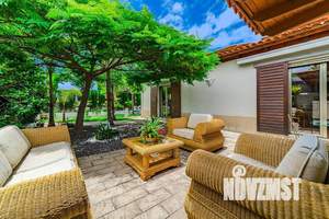 Дом 253м², 2-этажный, участок 10 сот.