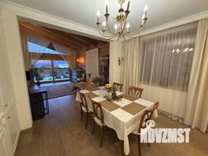 Дом 250м², 2-этажный, участок 8 сот.