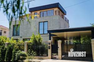 Дом 250м², 2-этажный, участок 10 сот.