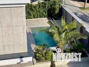 Дом 300м², 2-этажный, участок 6 сот.