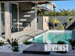 Дом 300м², 2-этажный, участок 6 сот.