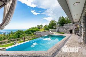 Коттедж 330м², 3-этажный, участок 25 сот.