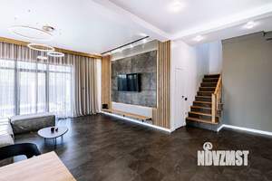 Дом 218м², 2-этажный, участок 6 сот.