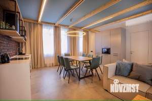 Дом 204м², 3-этажный, участок 3 сот.