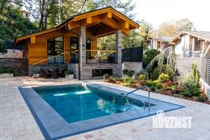 Дом 305м², 2-этажный, участок 8 сот.