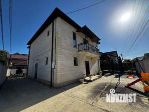 Дом 270м², 2-этажный, участок 4 сот.