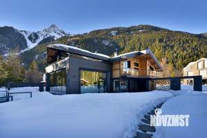 Дом 189м², 2-этажный, участок 7 сот.