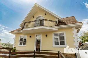 Дом 200м², 2-этажный, участок 10 сот.