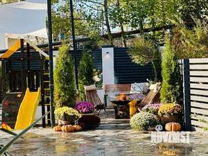 Коттедж 300м², 2-этажный, участок 6 сот.