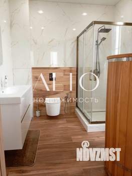 Коттедж 210м², 2-этажный, участок 5 сот.