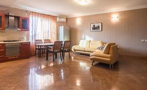 Дом 656м², 2-этажный, участок 9 сот.