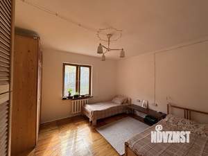 Дом 259м², 3-этажный, участок 7 сот.