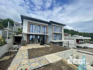 Дом 500м², 3-этажный, участок 5 сот.