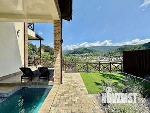 Дом 250м², 3-этажный, участок 10 сот.