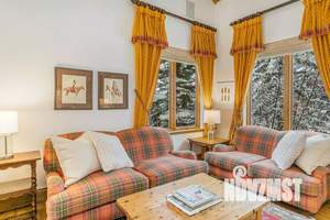 Дом 470м², 2-этажный, участок 30 сот.