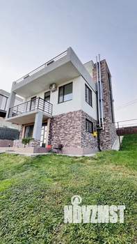 Дом 245м², 3-этажный, участок 4 сот.