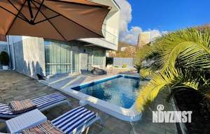 Дом 220м², 2-этажный, участок 5 сот.